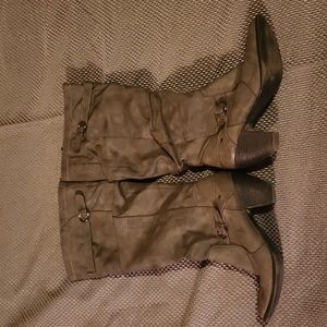 Size 8, brown, bongo 👢 boots